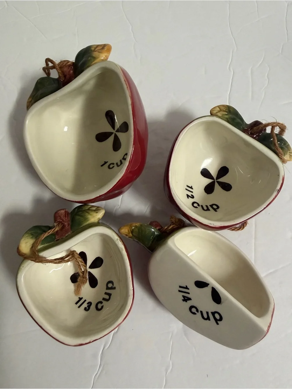 Apple-Shaped Ceramic Measuring Cups Set of 4 Vintage Kitchen Decor